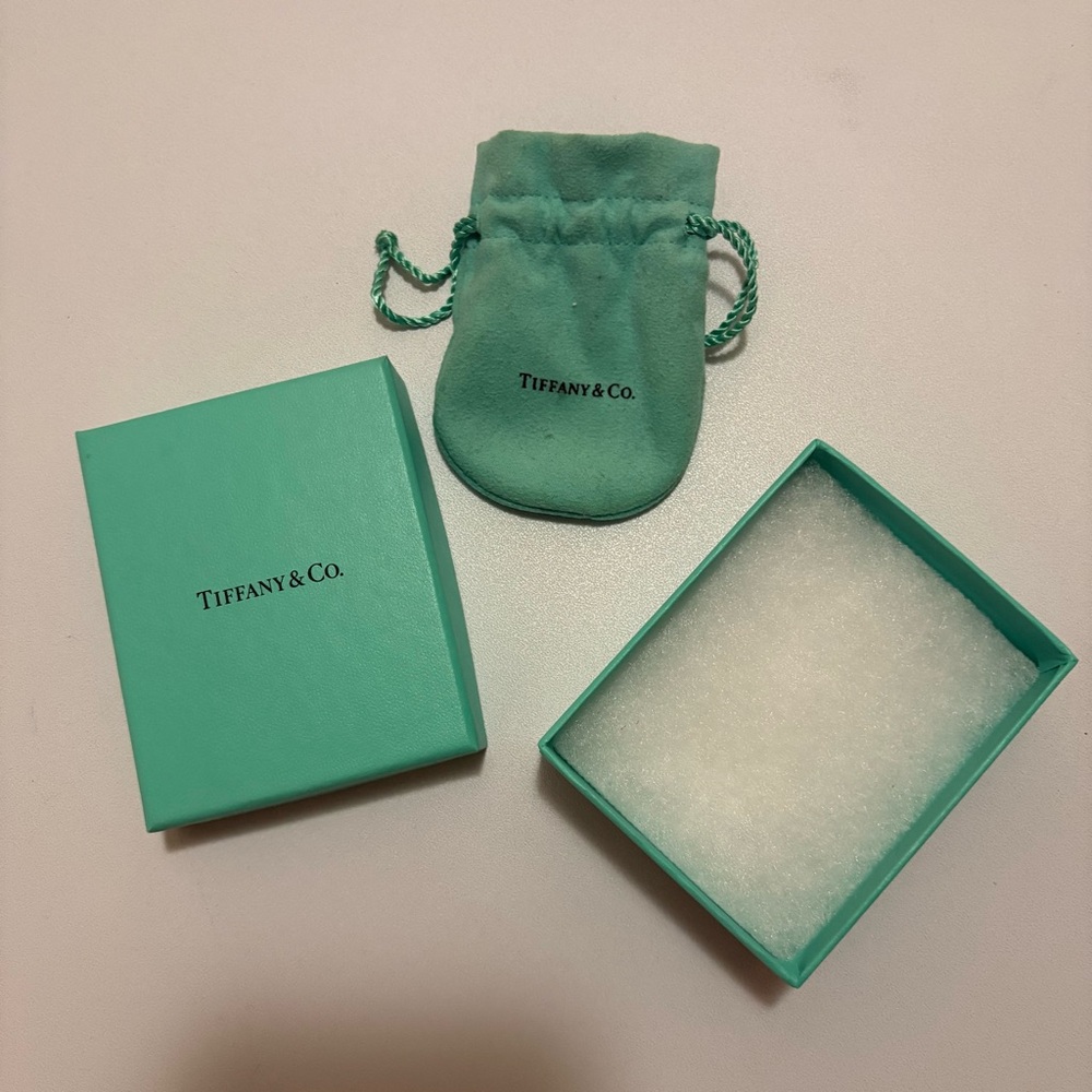 Tiffany & Co. Blue Box - Picture 2 of 2